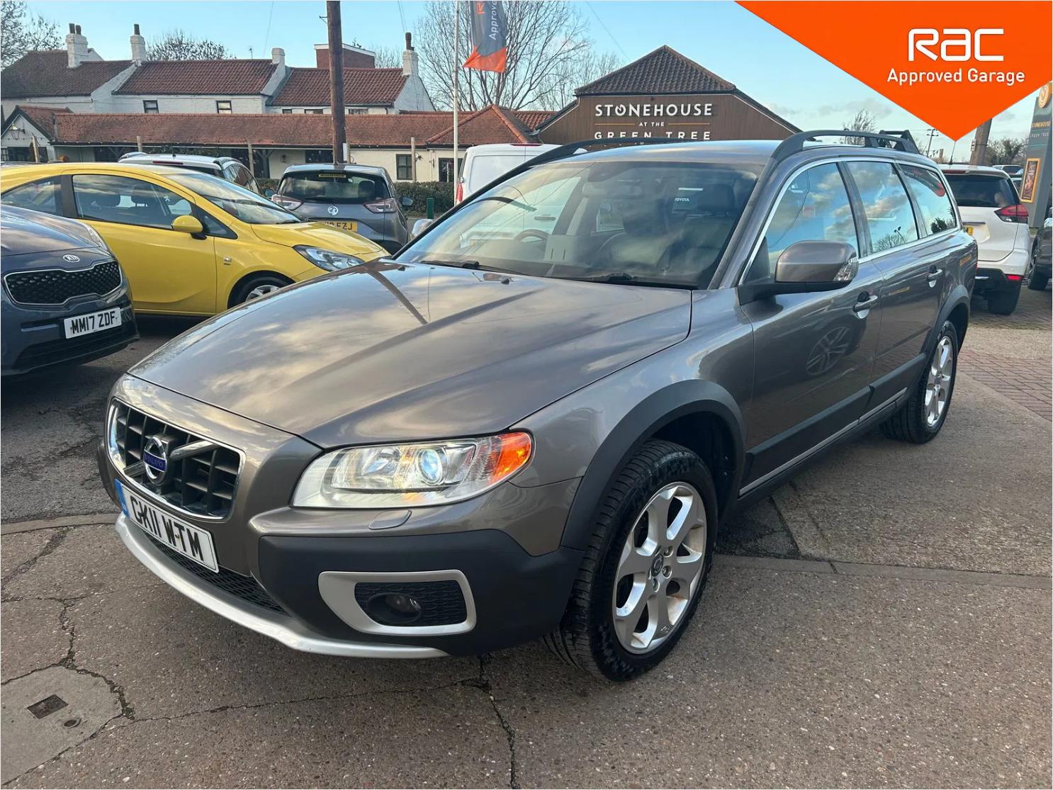 Used Volvo XC70 2011 for sale - 76901639: Photo 1