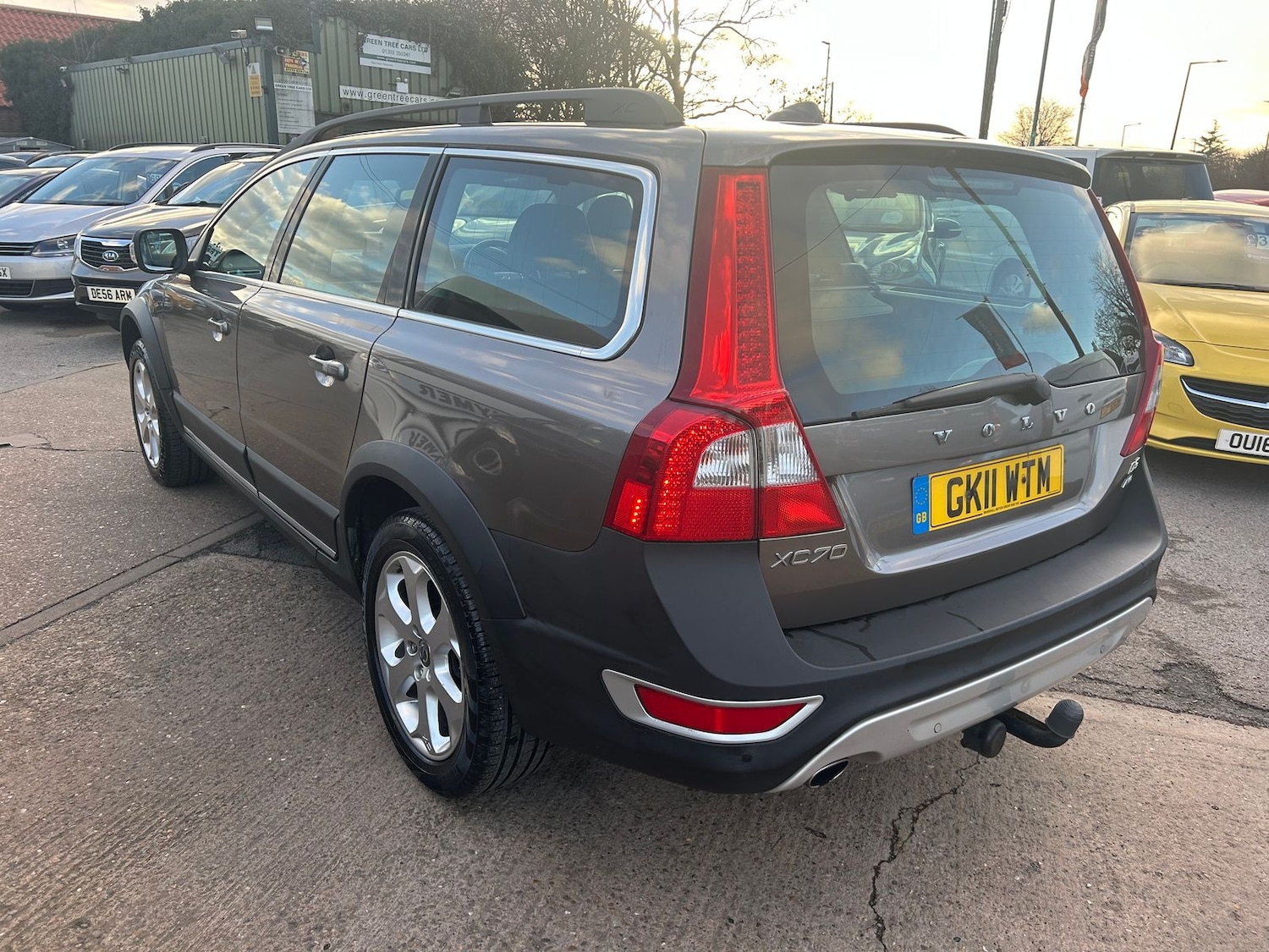 Used Volvo XC70 2011 for sale - 76901639: Photo 3