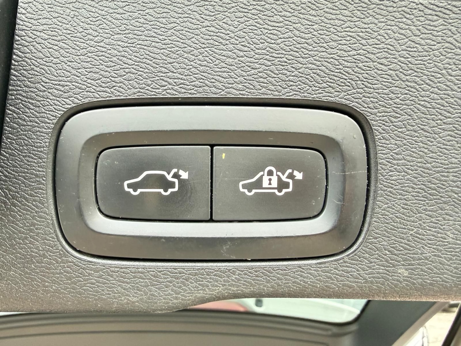 Used Volvo XC60 2019 for sale - 76327994: Photo 20