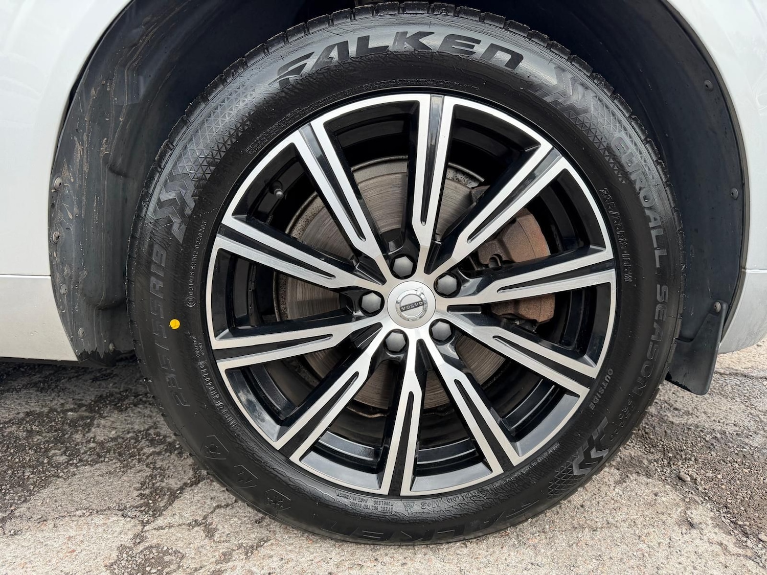 Used Volvo XC60 2019 for sale - 76327994: Photo 8