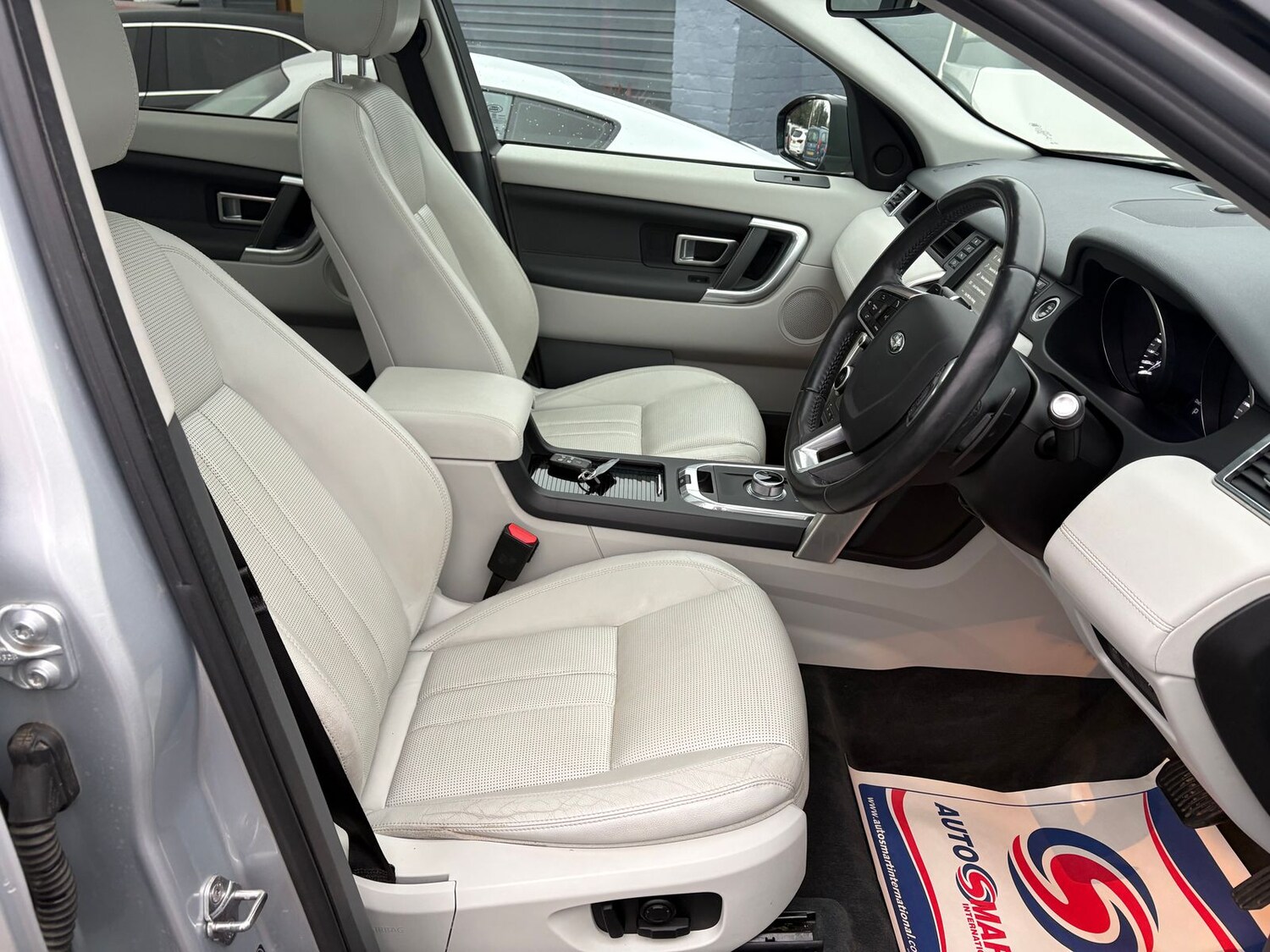 Used Land Rover Discovery Sport 2015 for sale - 77442732: Photo 18