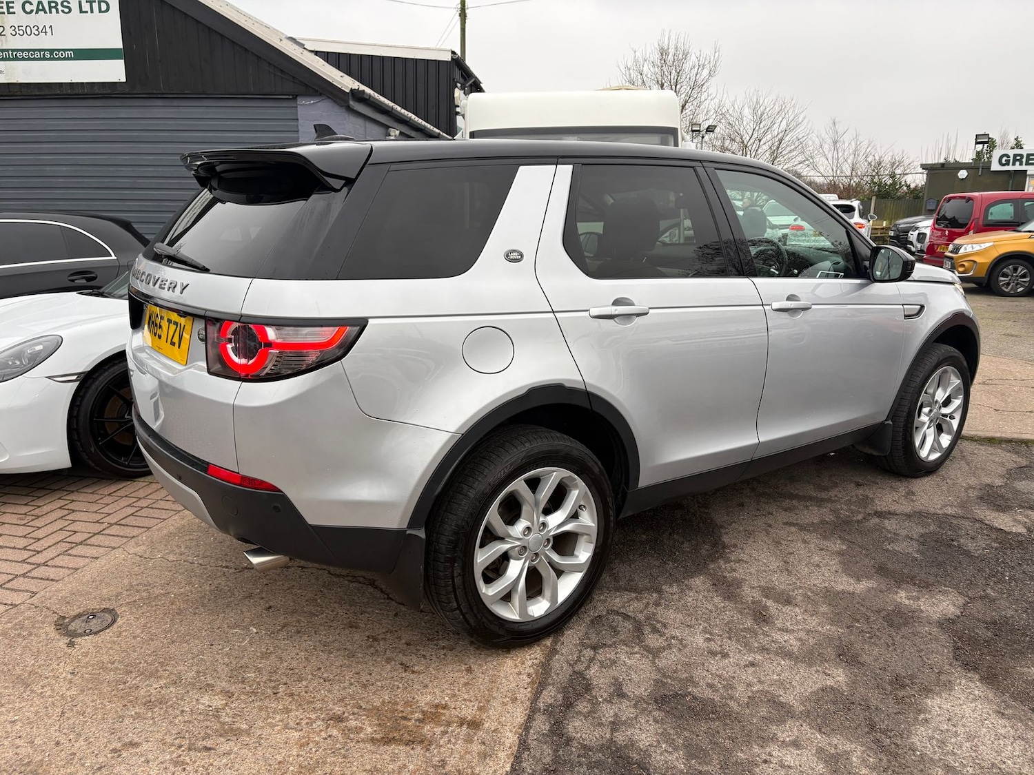 Used Land Rover Discovery Sport 2015 for sale - 77442732: Photo 4