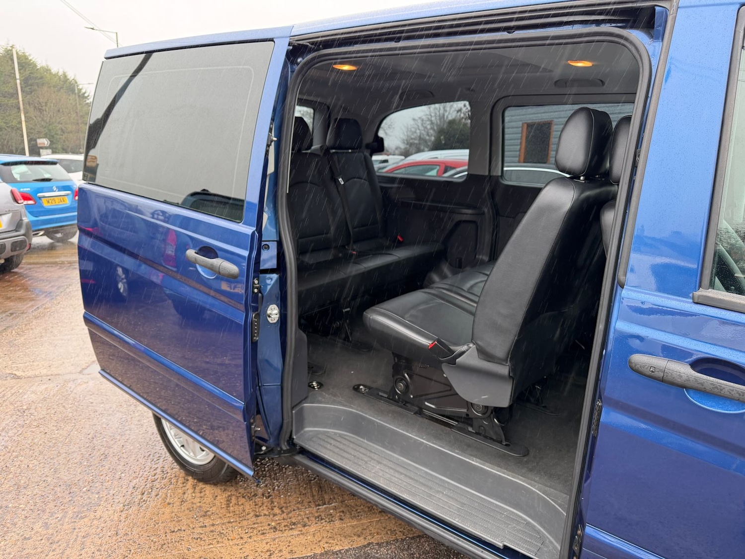 Used Mercedes-Benz Vito 2013 for sale - 77539964: Photo 10