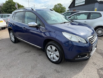 Used Peugeot 2008 2015 for sale - 78802913: Photo