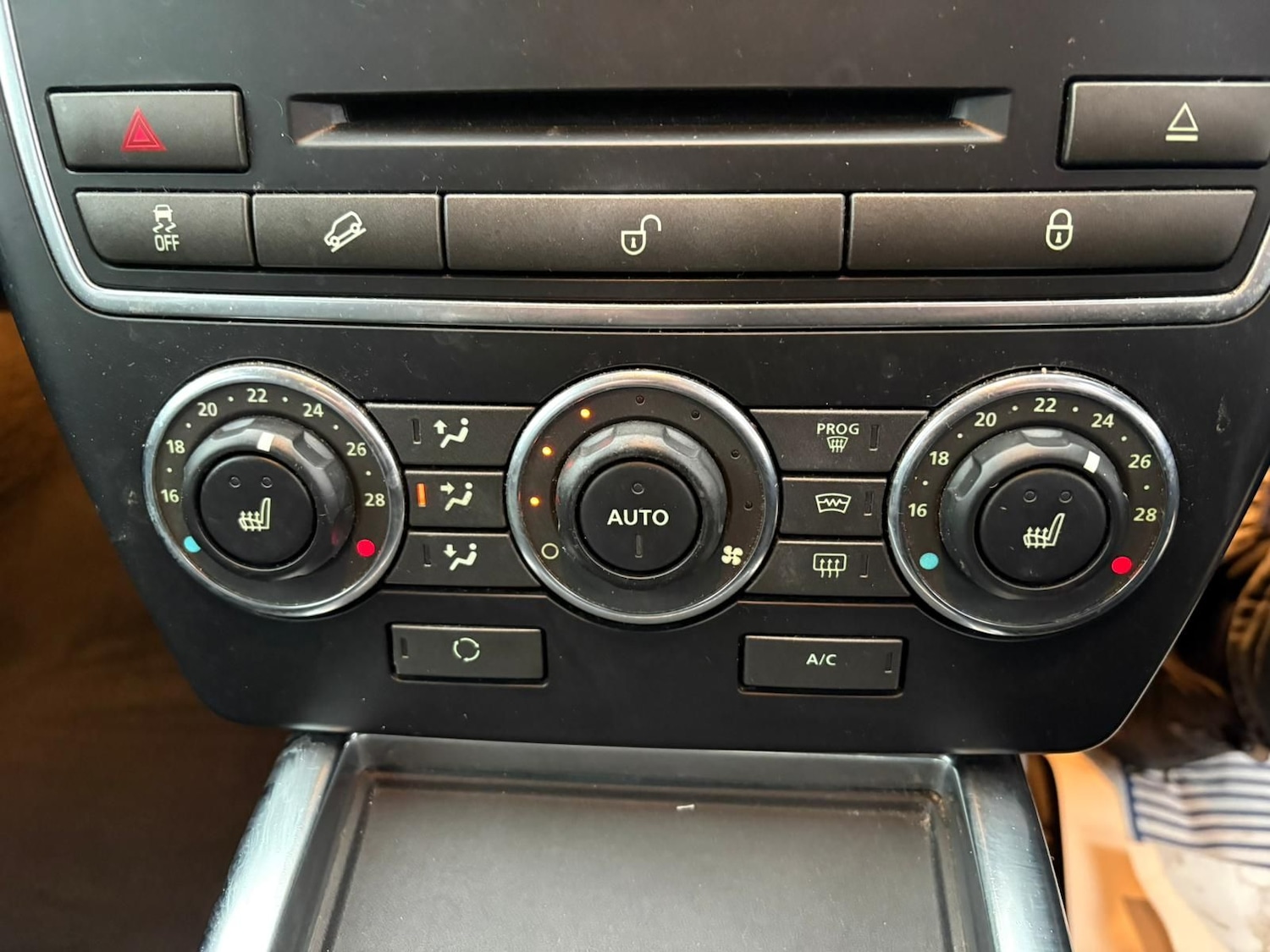 Used Land Rover Freelander 2013 for sale - 77660503: Photo 10