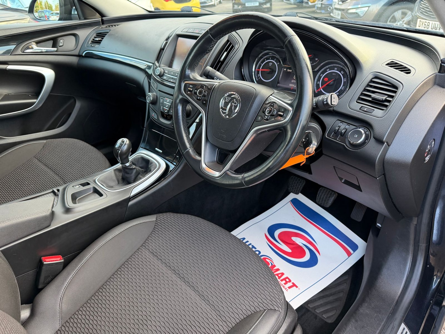 Used Vauxhall Insignia 2015 for sale - 76915207: Photo 11