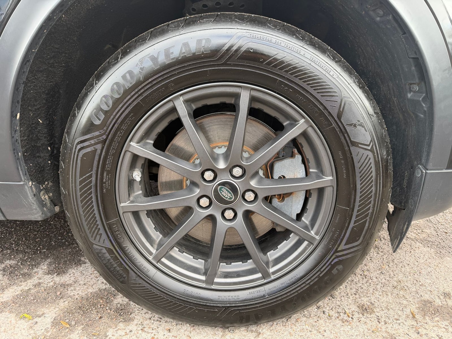 Used Land Rover Discovery Sport 2020 for sale - 78074461: Photo 4