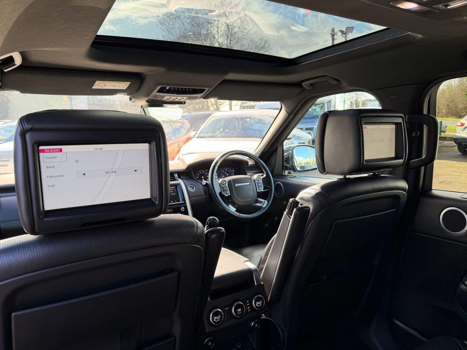 Used Land Rover Discovery 2018 for sale - 77618453: Photo 11