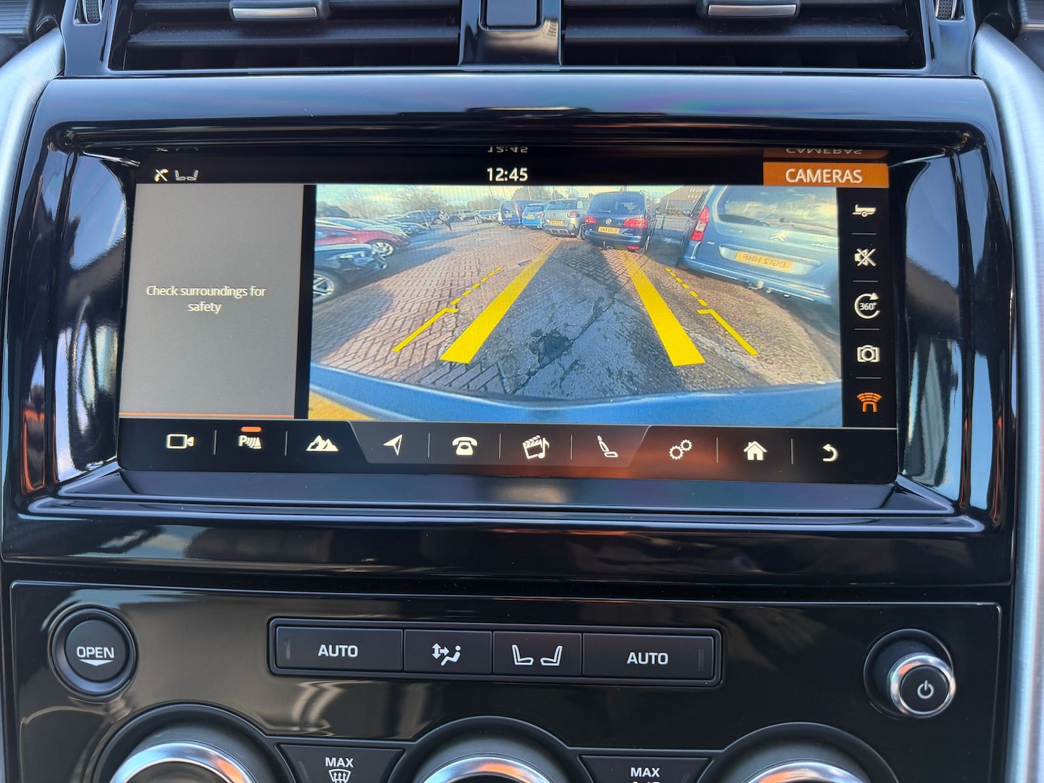 Used Land Rover Discovery 2018 for sale - 77618453: Photo 14