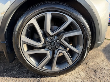 Used Land Rover Discovery 2018 for sale - 77618453: Photo