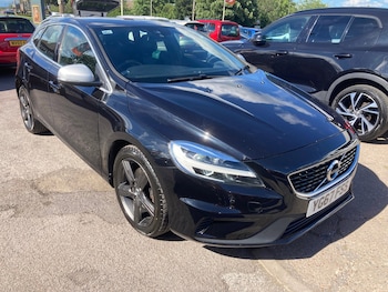 Used Volvo V40 2017 for sale - 78968249: Photo