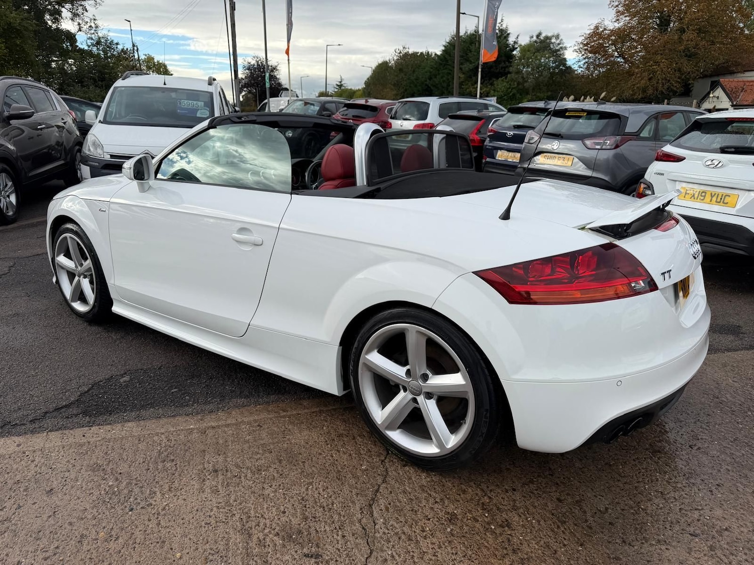 Used Audi TT 2011 for sale - 76350680: Photo 3