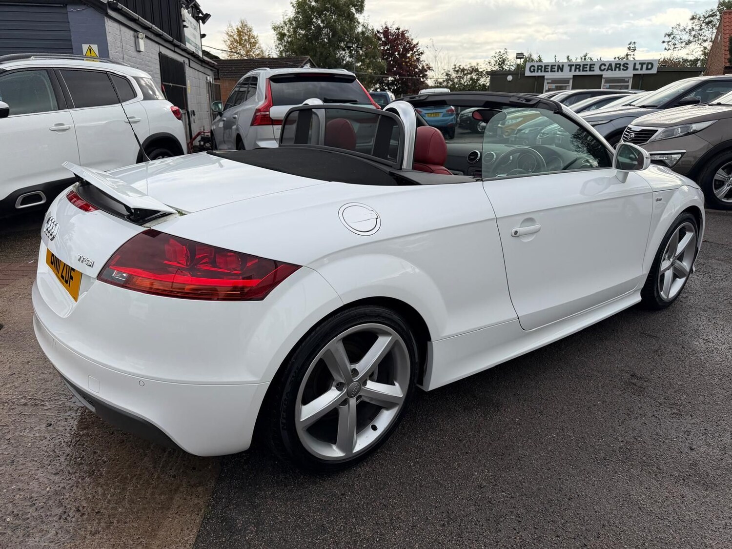 Used Audi TT 2011 for sale - 76350680: Photo 5