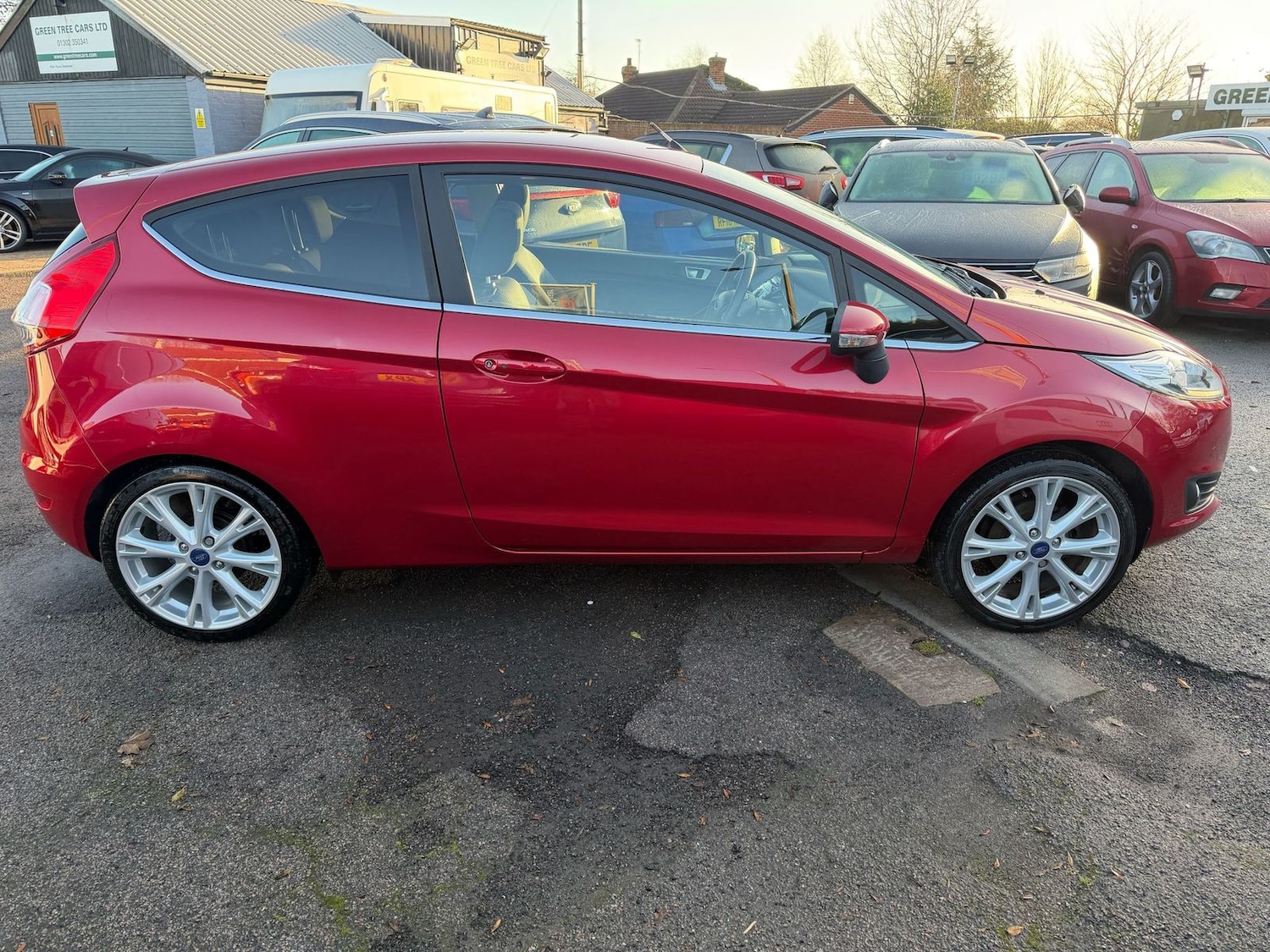Used Ford Fiesta 2015 for sale - 76788399: Photo 6