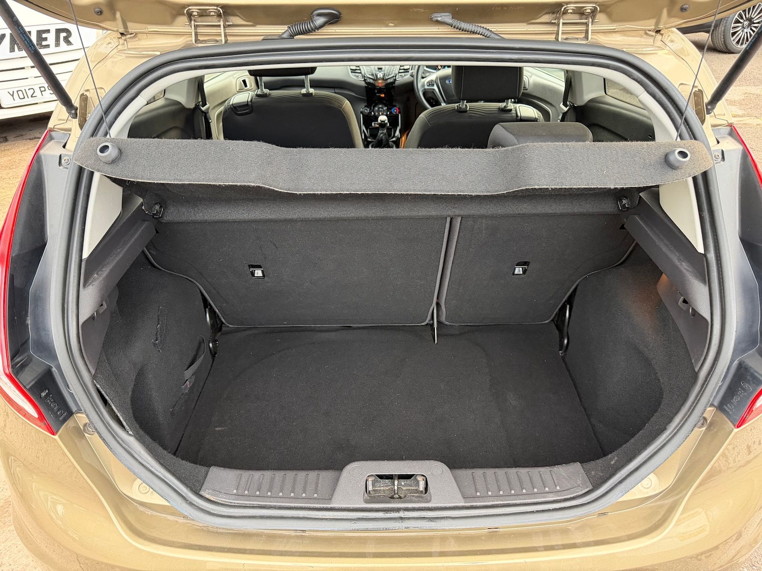 Used Ford Fiesta 2014 for sale - 76586786: Photo 9