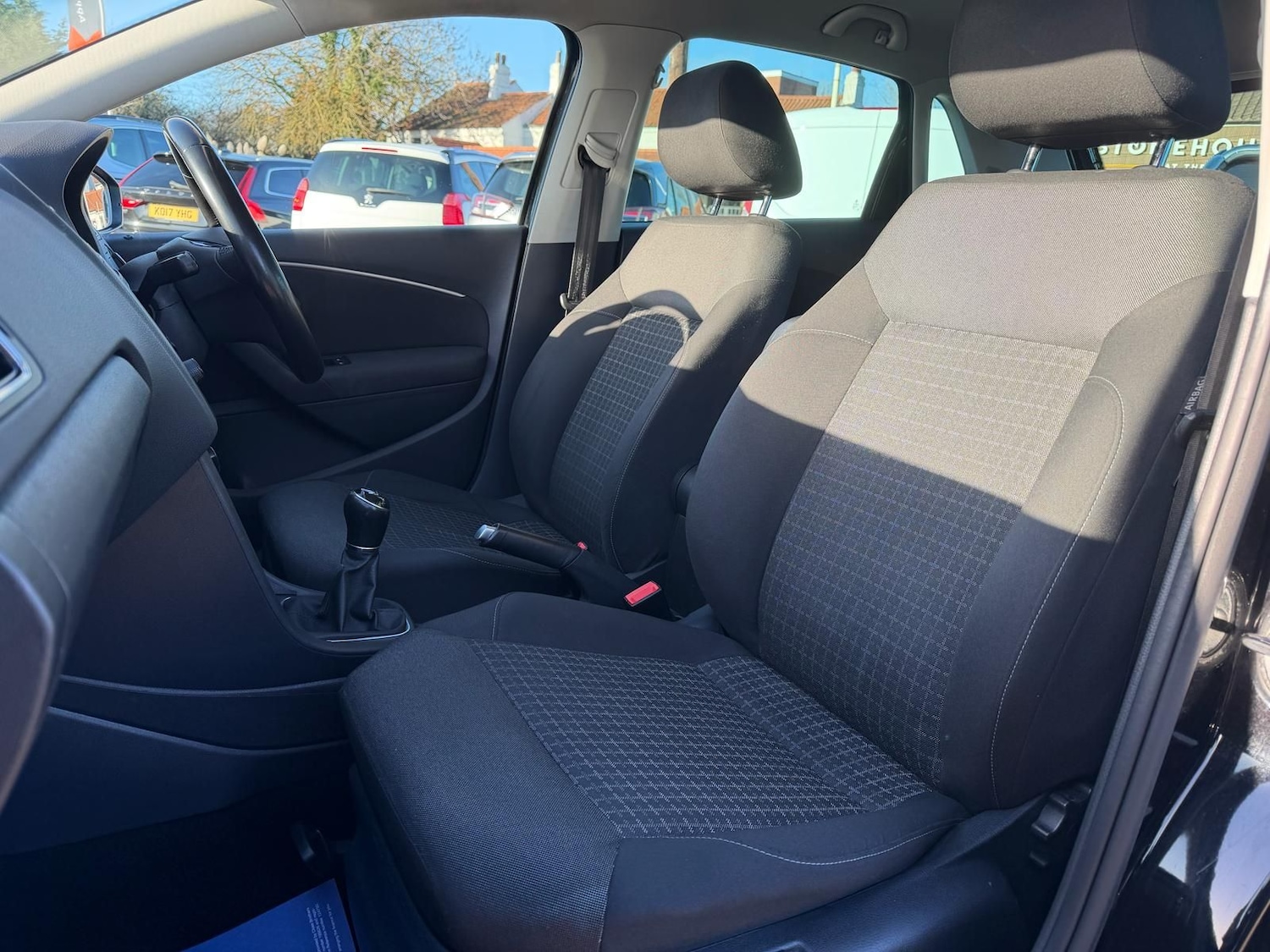 Used Volkswagen Polo 2015 for sale - 76736830: Photo 9