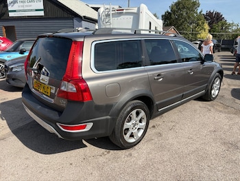 Used Volvo XC70 2010 for sale - 79504066: Photo