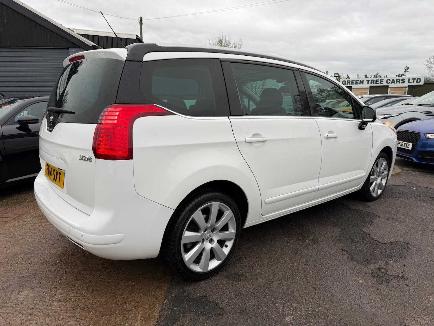 Used Peugeot 5008 2014 for sale - 76563599: Photo 3