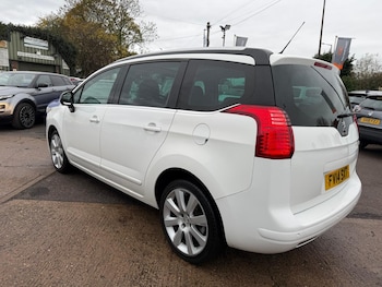 Used Peugeot 5008 2014 for sale - 76563599: Photo