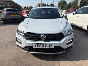 Used Volkswagen T-Roc 2018 for sale - 79170849: Photo