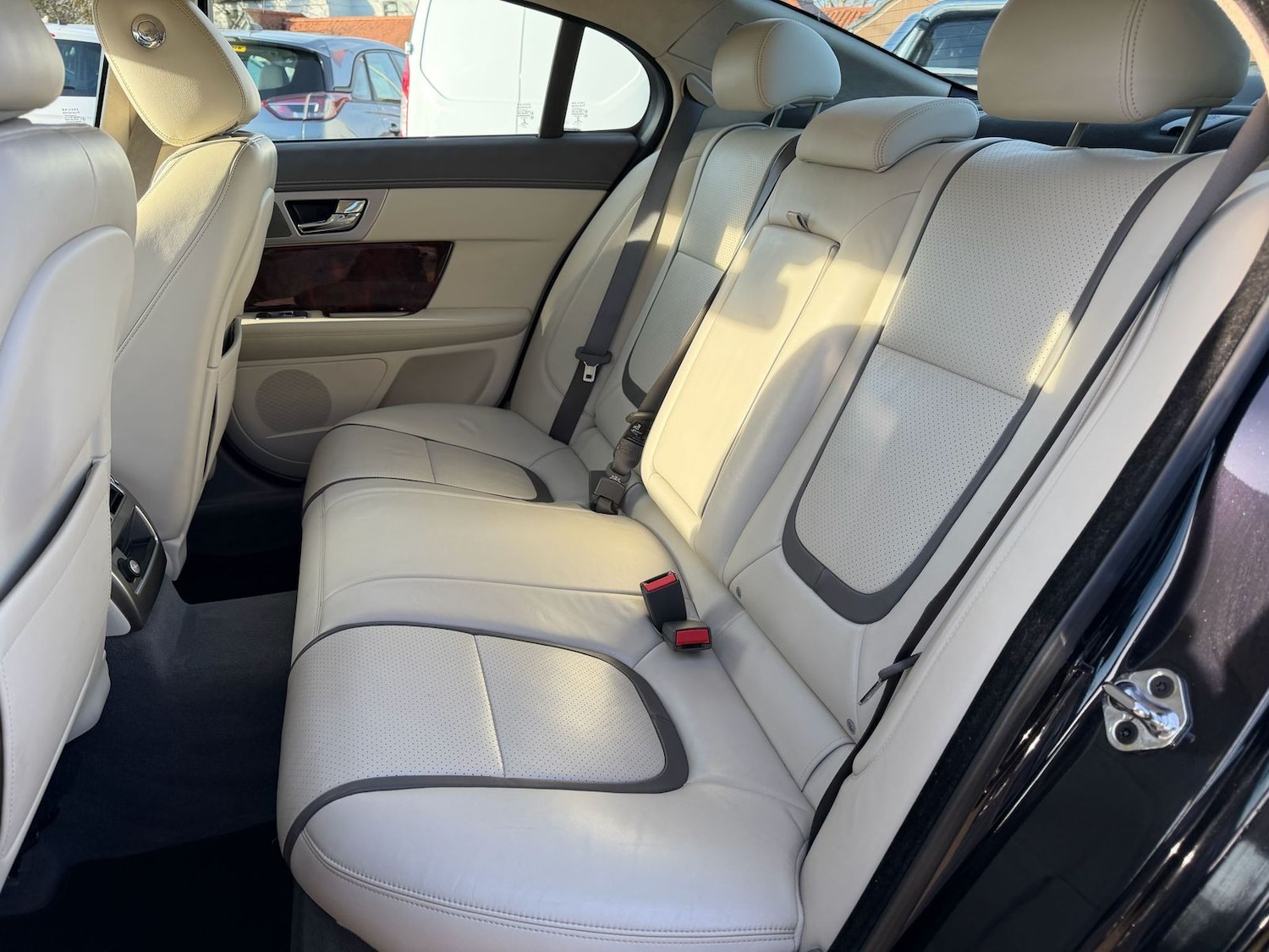 Used Jaguar XF 2012 for sale - 76736824: Photo 16