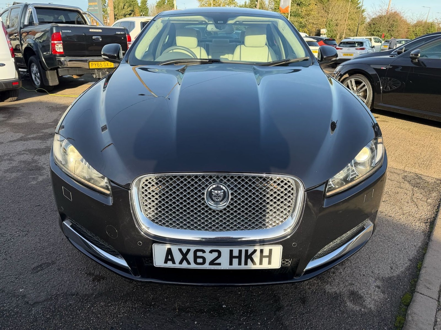 Used Jaguar XF 2012 for sale - 76736824: Photo 5