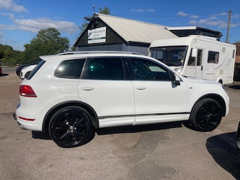 Used Volkswagen Touareg 2013 for sale - 79095003: Photo