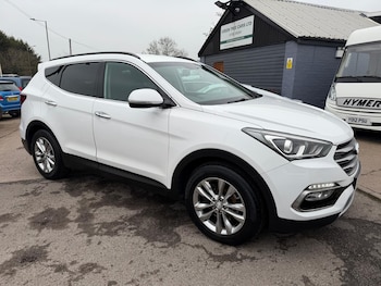 Used Hyundai Santa Fe 2016 for sale - 77442737: Photo