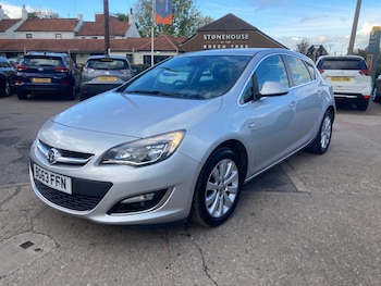 2014 - 2.0 CDTi 16V ecoFLEX SE 5dr