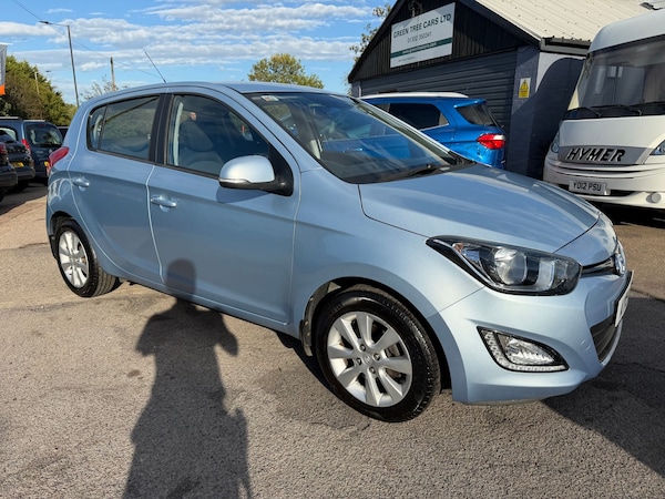 Used Hyundai i20 2013 for sale - 76190896: Photo 3