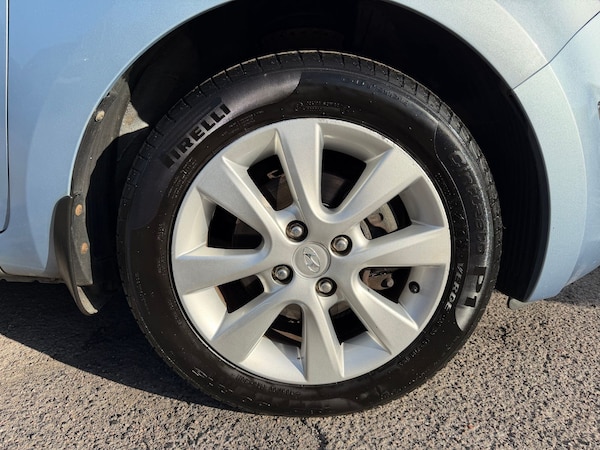 Used Hyundai i20 2013 for sale - 76190896: Photo 4