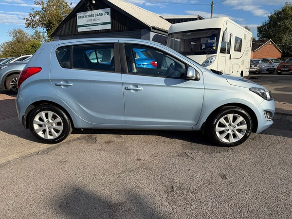 Used Hyundai i20 2013 for sale - 76190896: Photo 5