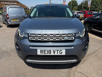 Used Land Rover Discovery Sport 2018 for sale - 79382140: Photo