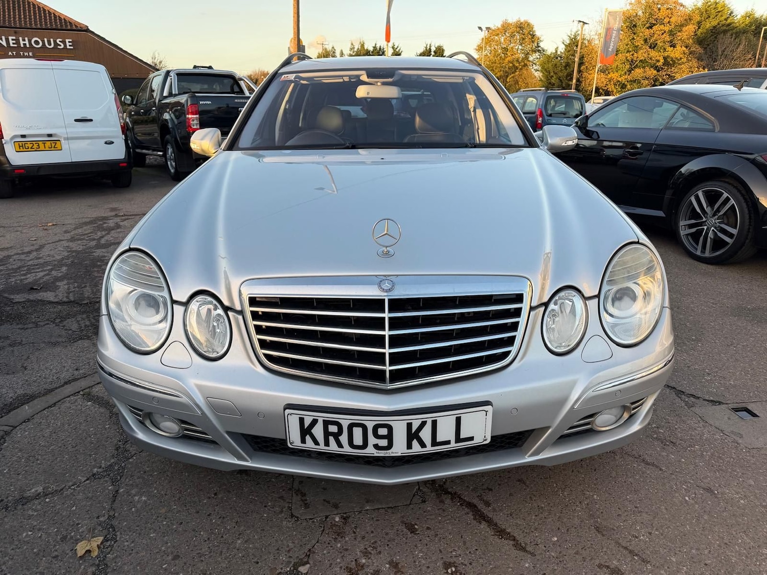 Used Mercedes-Benz E Class 2009 for sale - 76614285: Photo 5