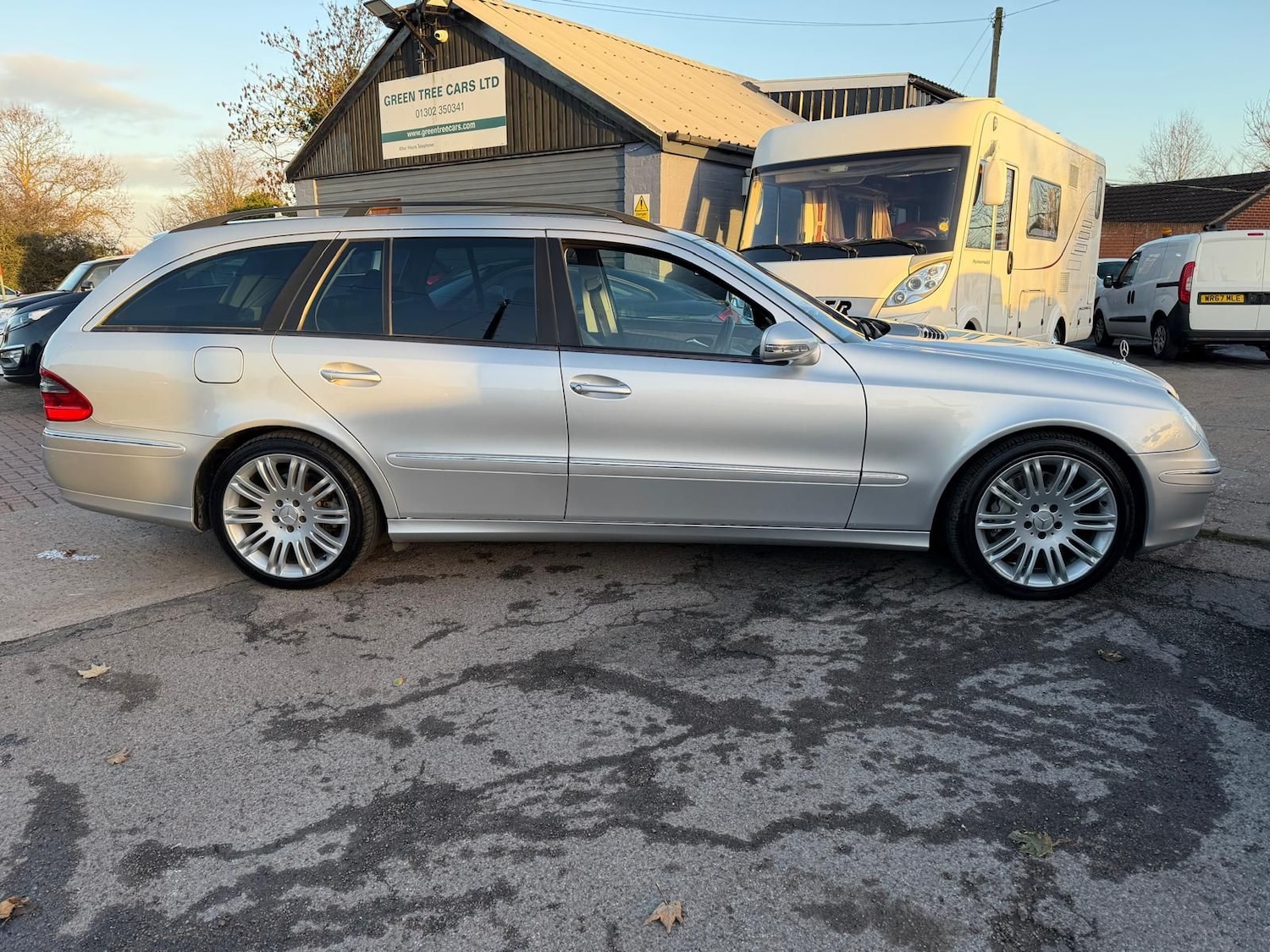 Used Mercedes-Benz E Class 2009 for sale - 76614285: Photo 7