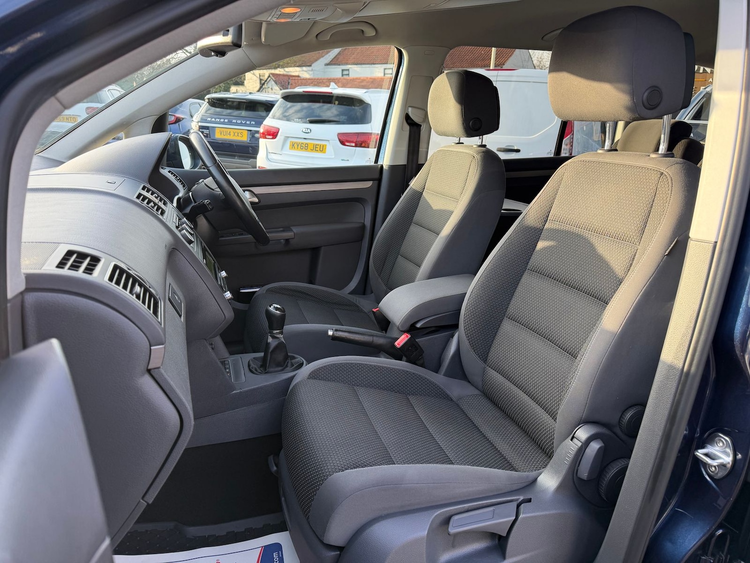 Used Volkswagen Touran 2013 for sale - 77365623: Photo 12