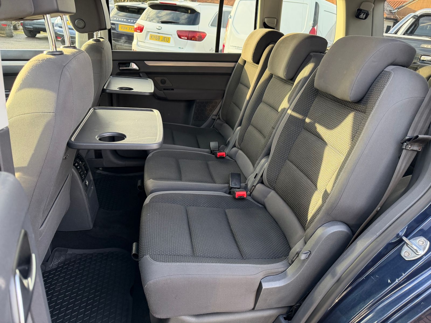 Used Volkswagen Touran 2013 for sale - 77365623: Photo 14