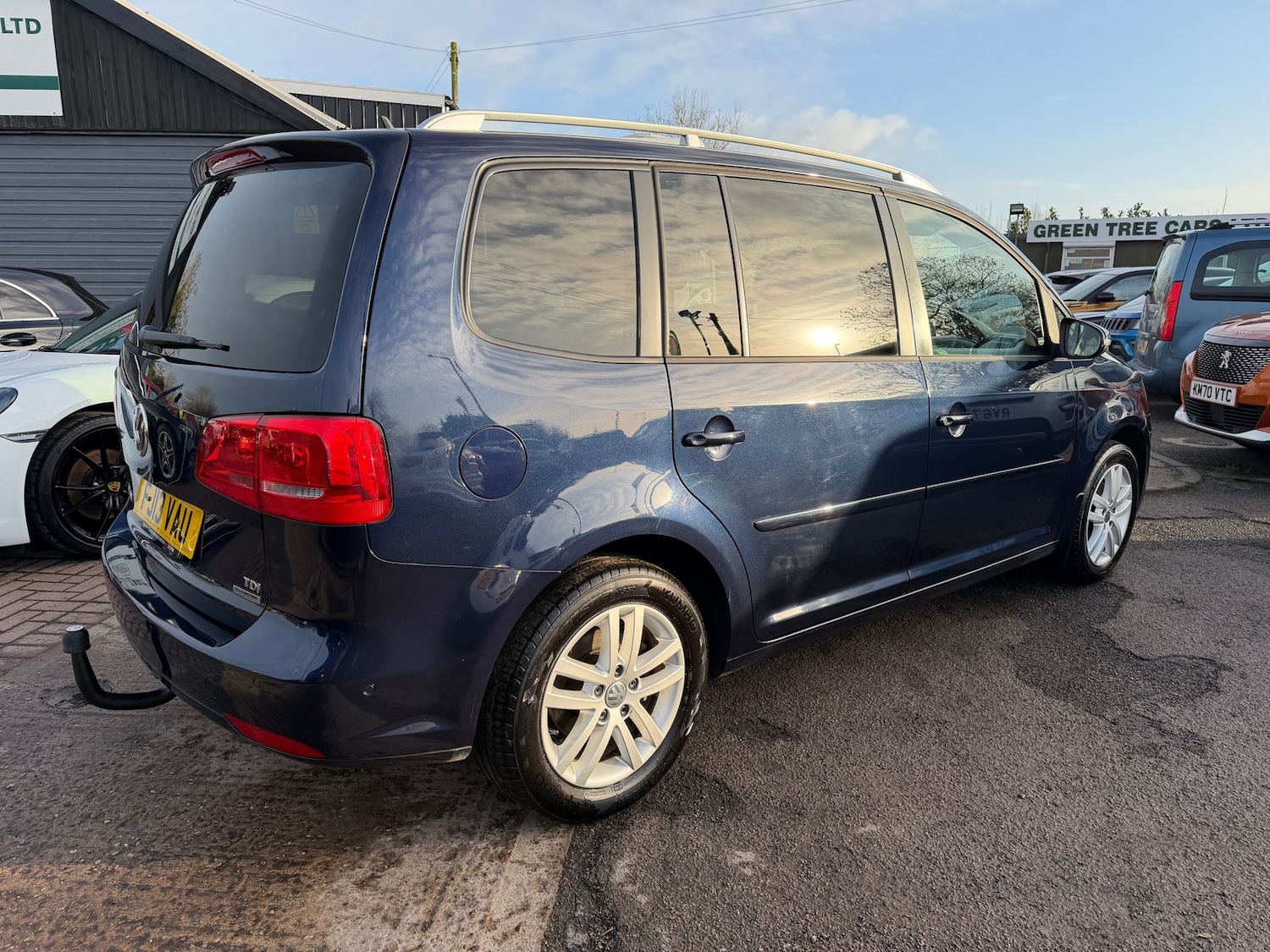 Used Volkswagen Touran 2013 for sale - 77365623: Photo 6