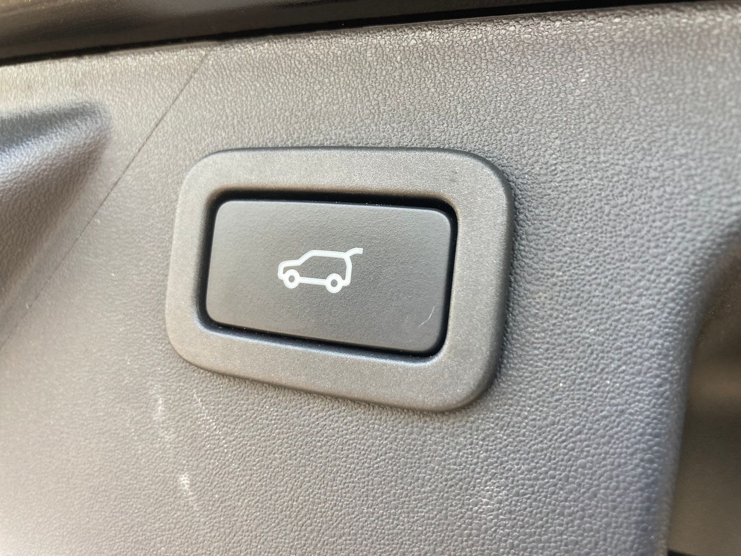 Used Land Rover Discovery Sport 2018 for sale - 77960073: Photo 11