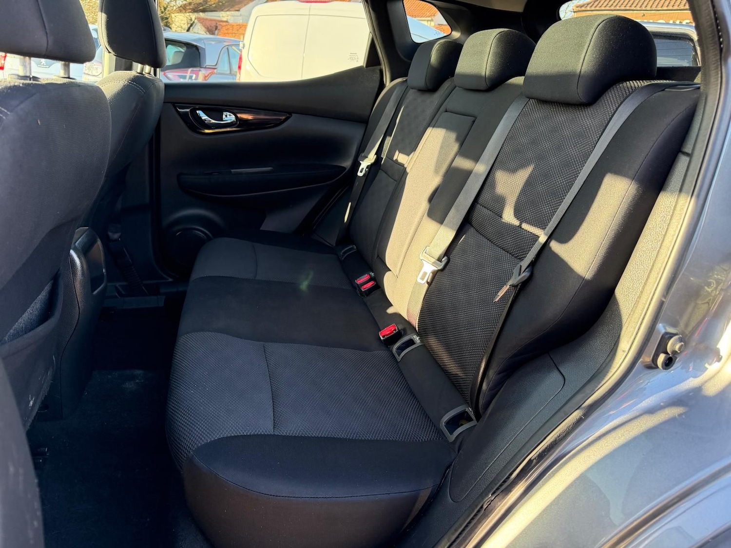 Used Nissan Qashqai 2015 for sale - 76614276: Photo 15