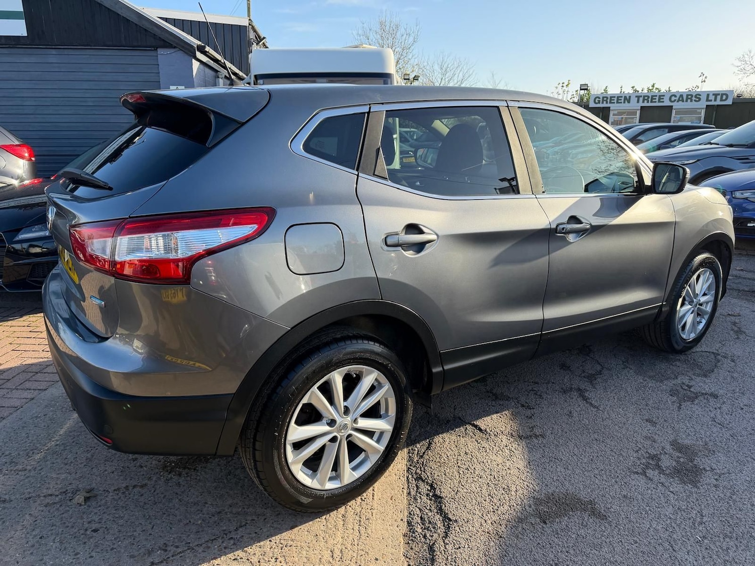 Used Nissan Qashqai 2015 for sale - 76614276: Photo 4