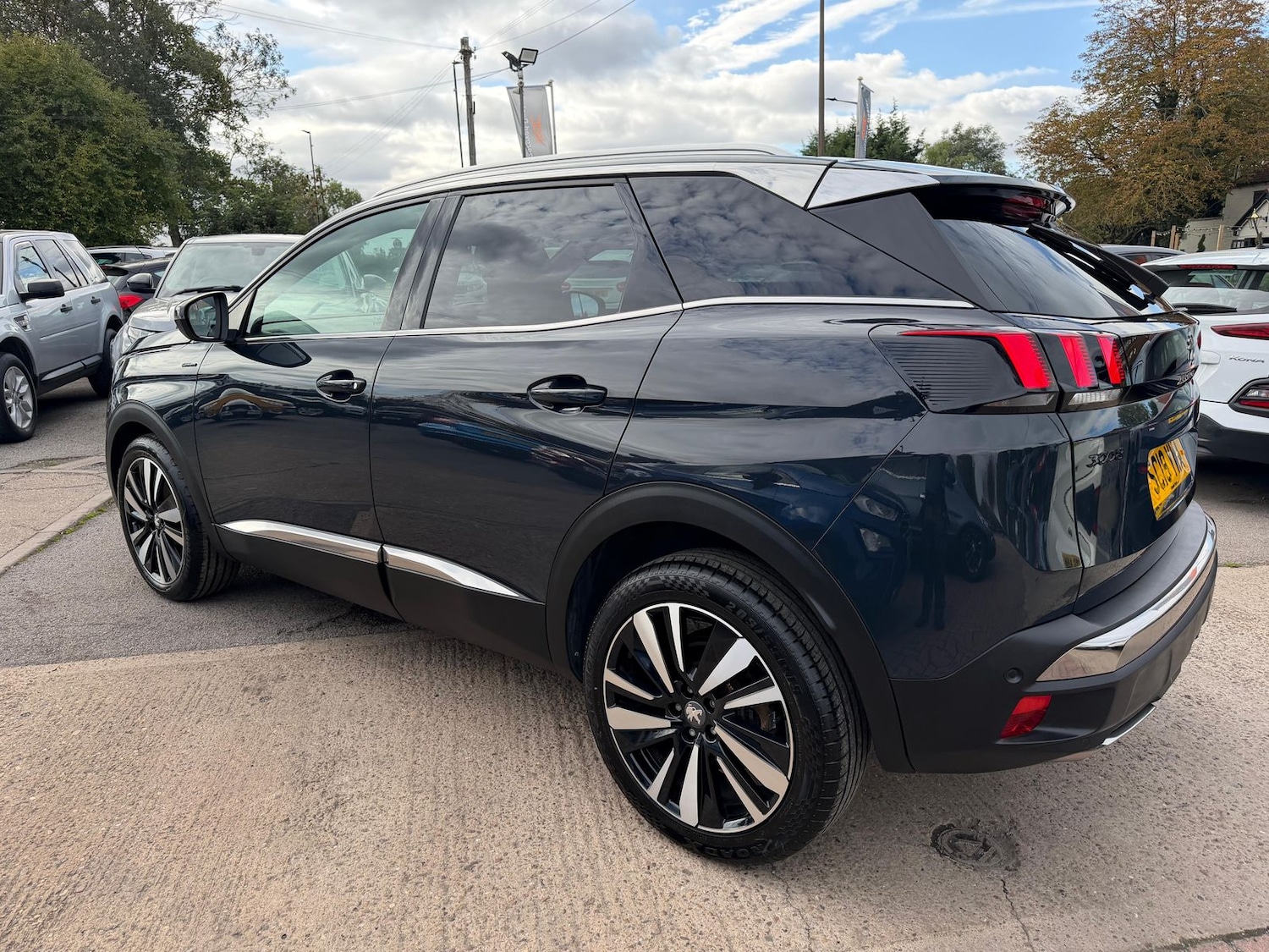 Used Peugeot 3008 2019 for sale - 76229369: Photo 3