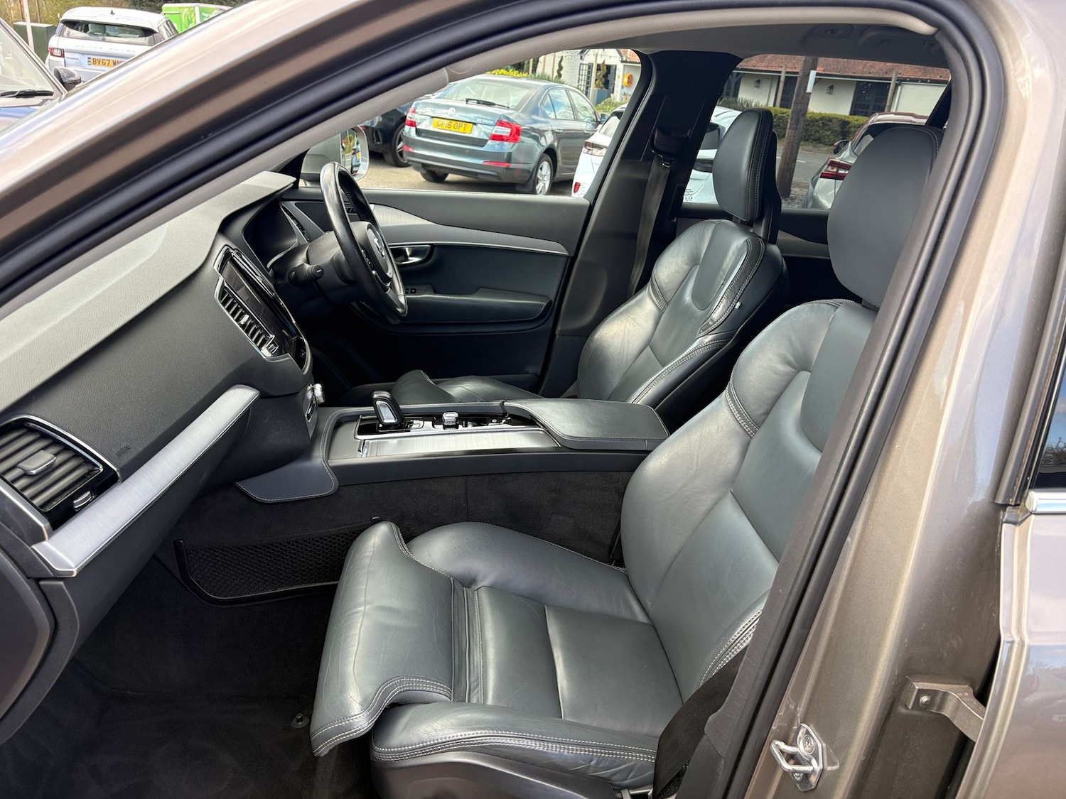 Used Volvo XC90 2020 for sale - 78022641: Photo 9