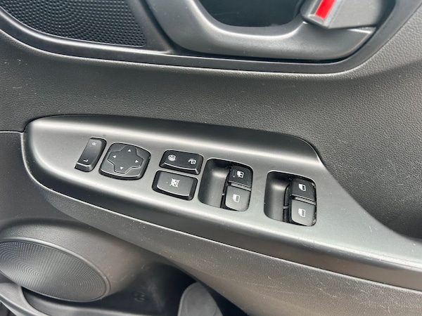 Used Hyundai KONA 2019 for sale - 74947879: Photo 14