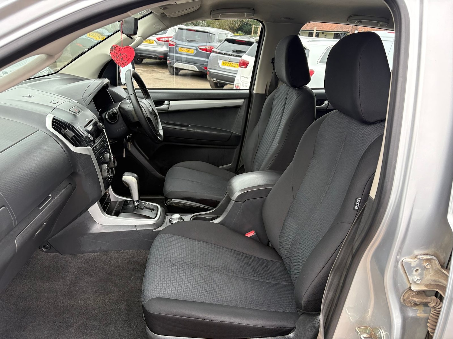 Used Isuzu D-Max 2014 for sale - 77911380: Photo 9