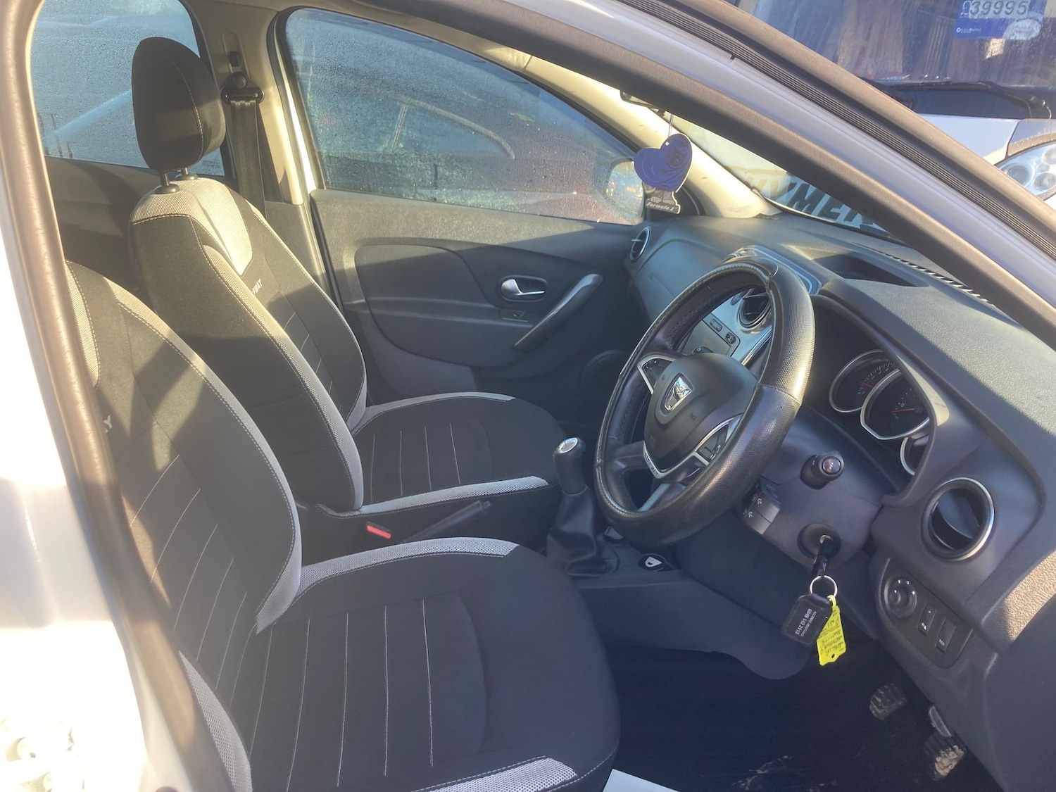 Used Dacia Sandero Stepway 2017 for sale - 77051013: Photo 7