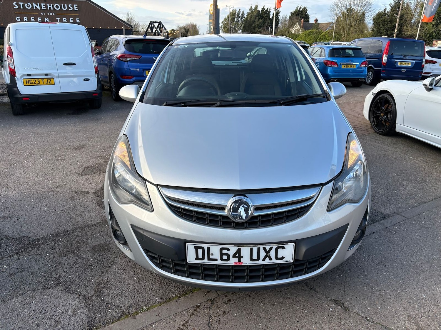 Used Vauxhall Corsa 2014 for sale - 77841716: Photo 2