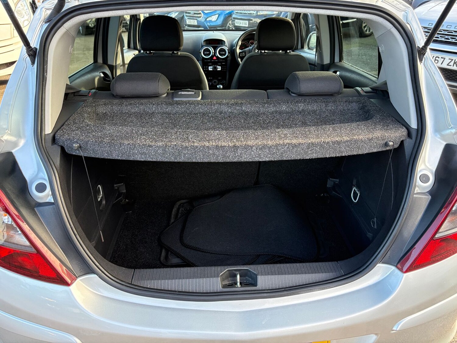 Used Vauxhall Corsa 2014 for sale - 77841716: Photo 9