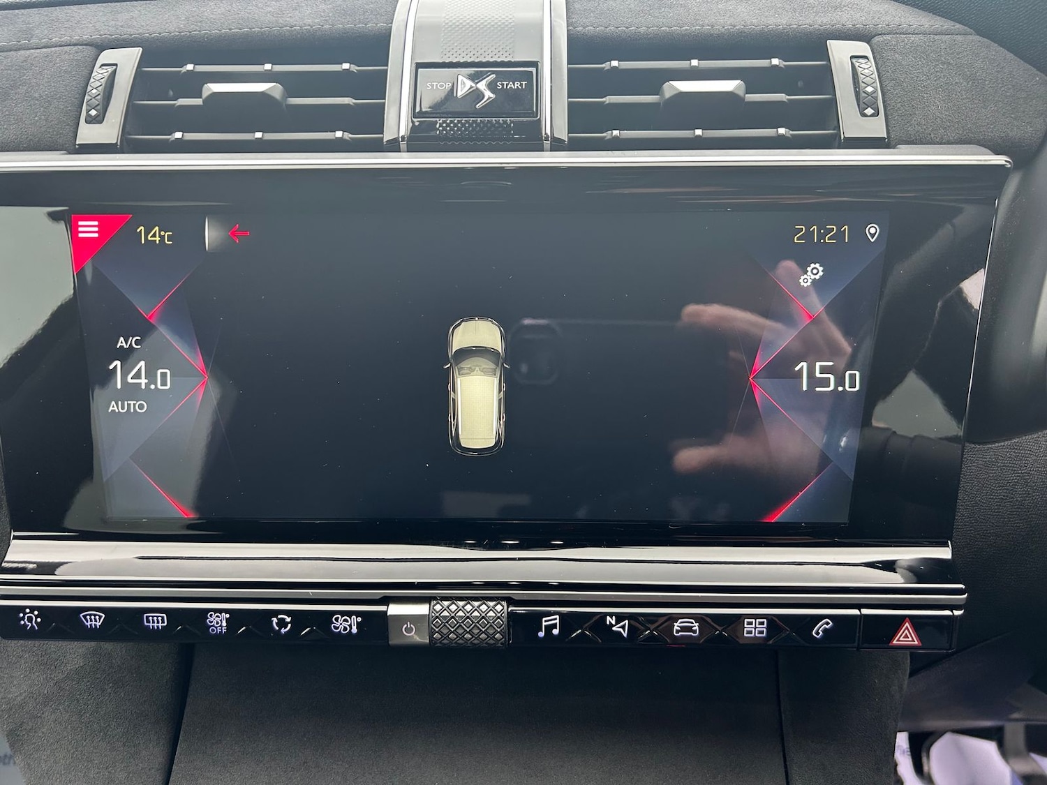 Used DS Automobiles DS 7 Crossback 2018 for sale - 76487351: Photo 15