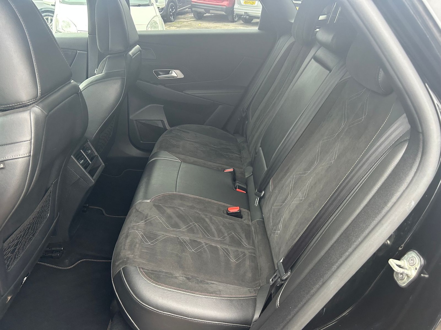 Used DS Automobiles DS 7 Crossback 2018 for sale - 76487351: Photo 16